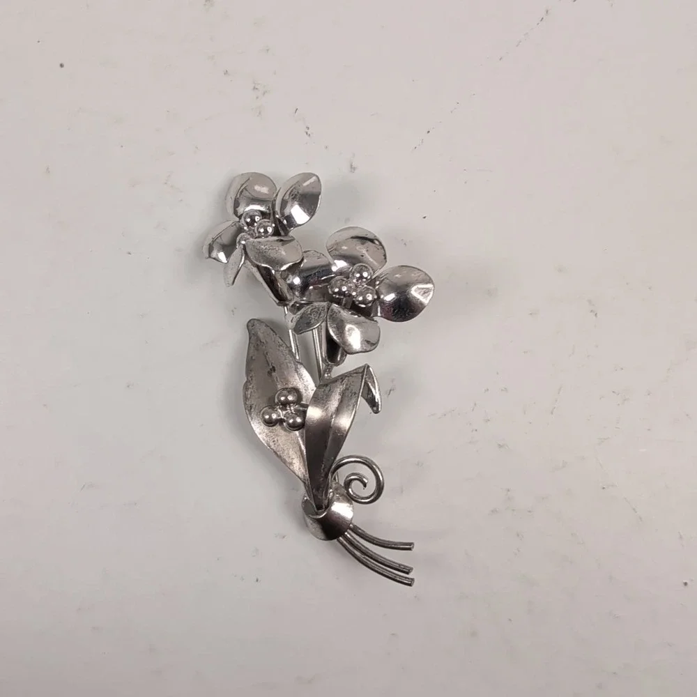 Vintage BB (Binder Bros) Sterling Silver Floral Bouquet Brooch Pin